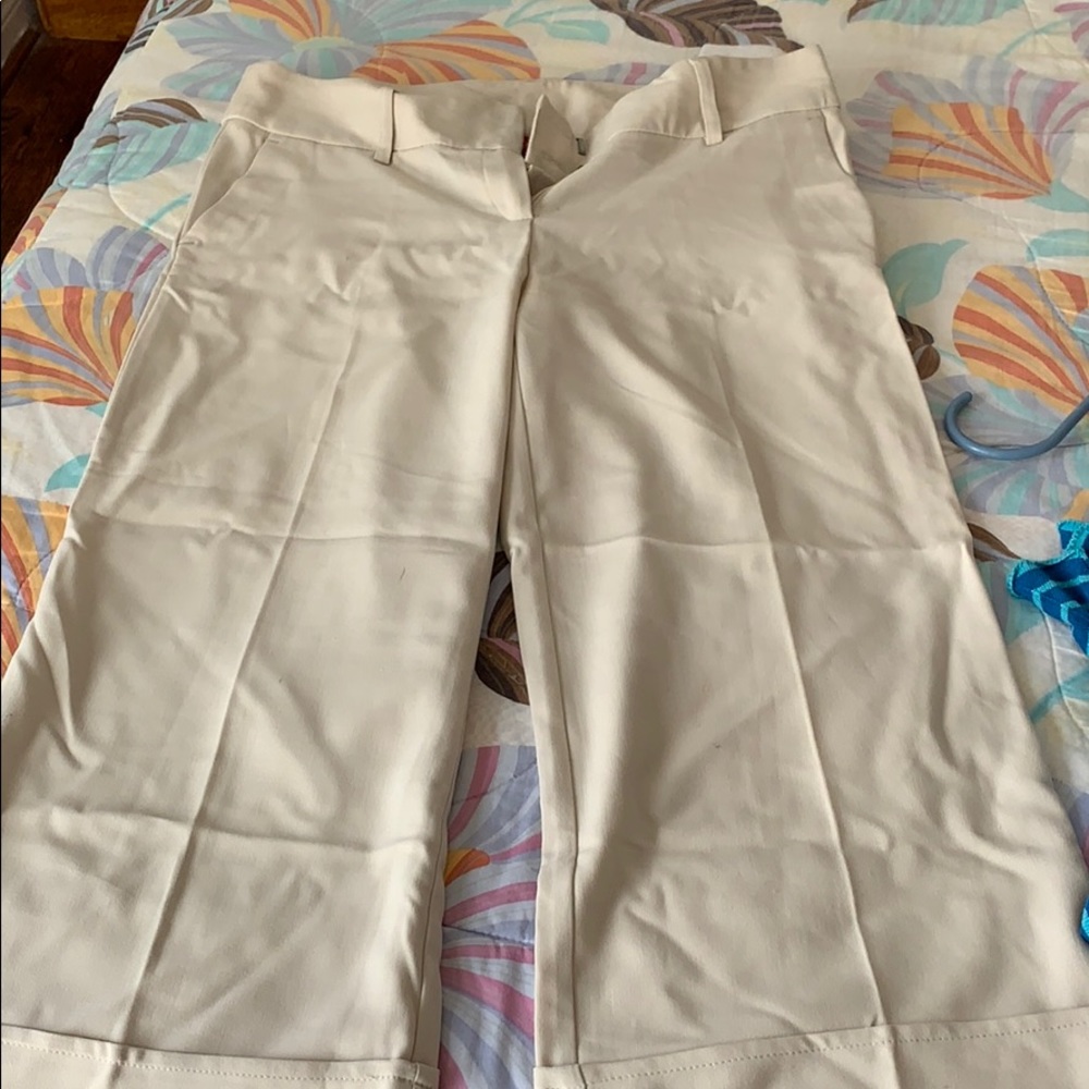 Gently worn Beba capris